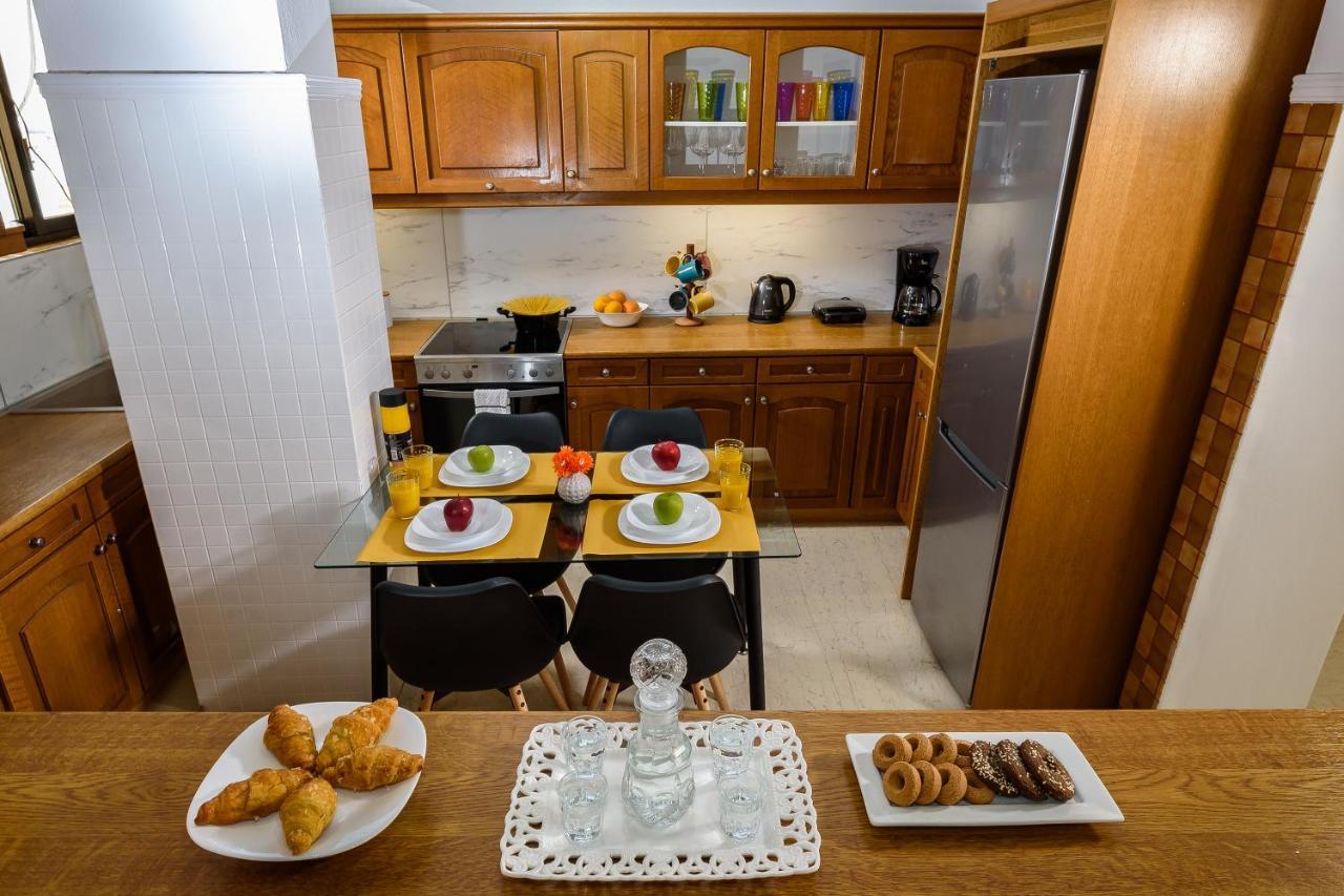 Central Apt. With Parking - 3 Min From Old Port Chania  Exterior photo