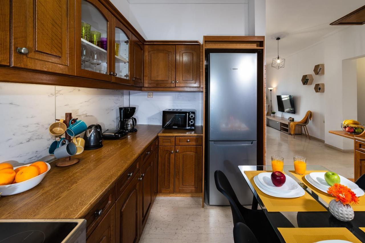 Central Apt. With Parking - 3 Min From Old Port Chania  Exterior photo
